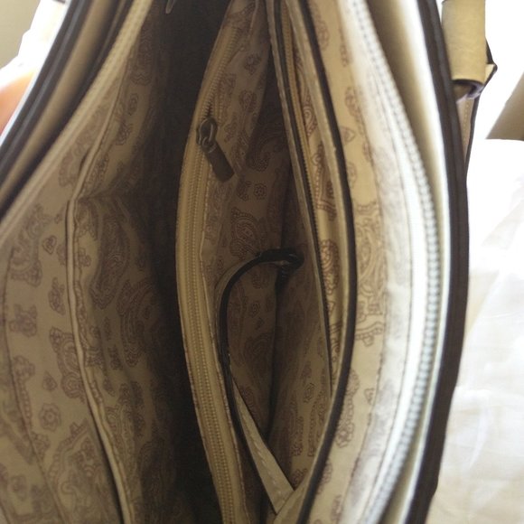 Simply Noelle Bag - Picture 5 of 16